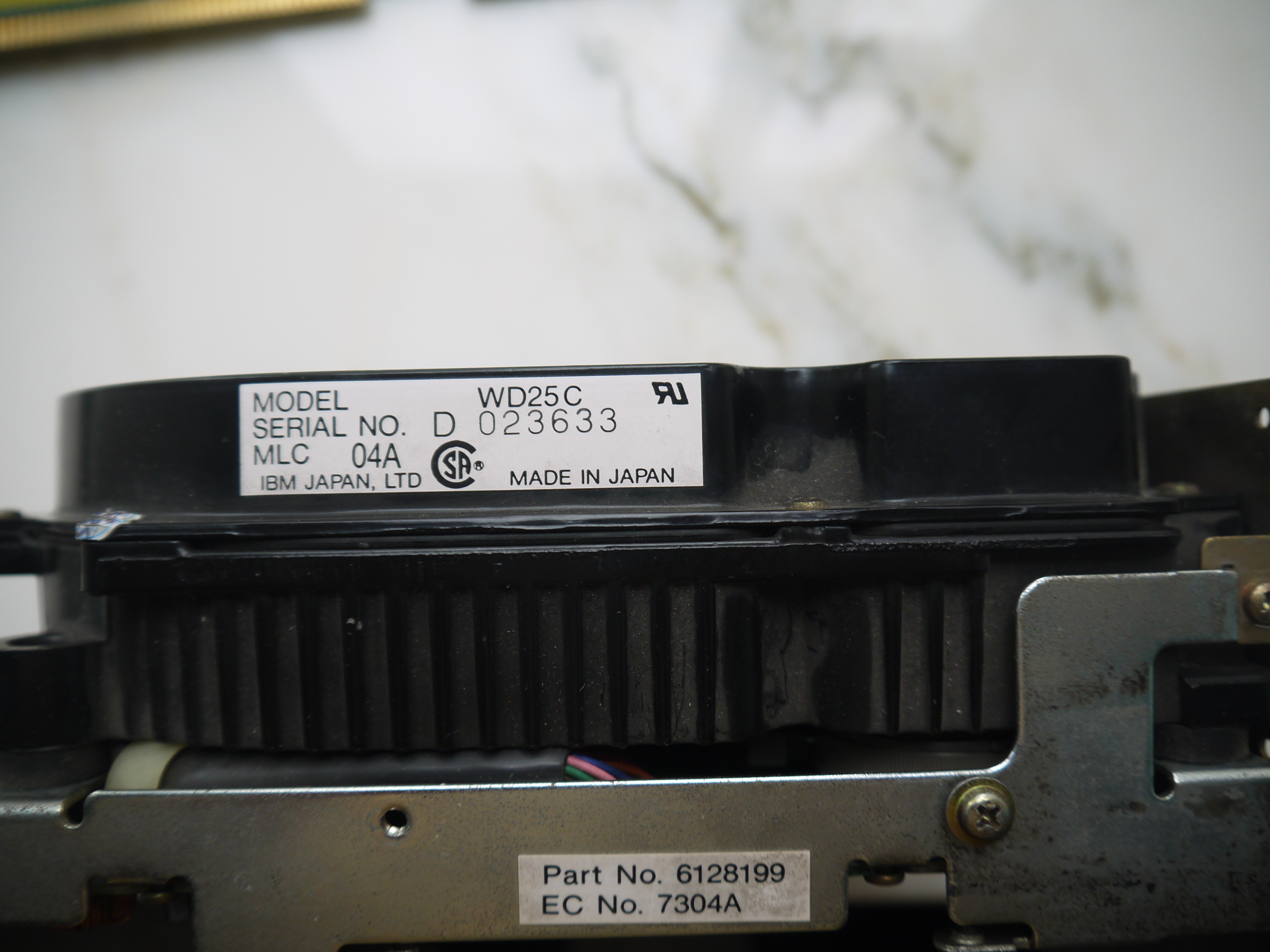 5551_Harddrive_Btm